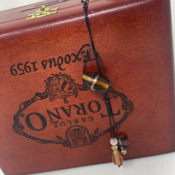 New! Unique Boutique Upcycled cigar box purse - Picture 3 of 14